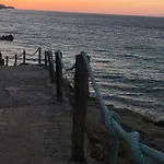 Tina Tropea Costa Dei Monaci Parghelia, Sabbia Fine E Bianca E Mare Cristallino Mandaradoni