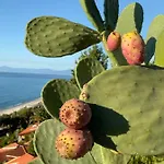 Tina Tropea Costa Dei Monaci Parghelia, Sabbia Fine E Bianca E Mare Cristallino