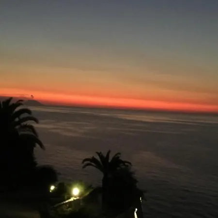 Tina Tropea Costa Dei Monaci Parghelia, Sabbia Fine E Bianca E Mare Cristallino * Mandaradoni