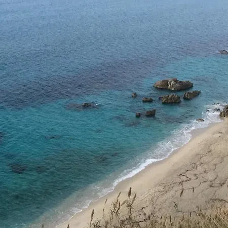 Tina Tropea Costa Dei Monaci Parghelia, Sabbia Fine E Bianca E Mare Cristallino *
